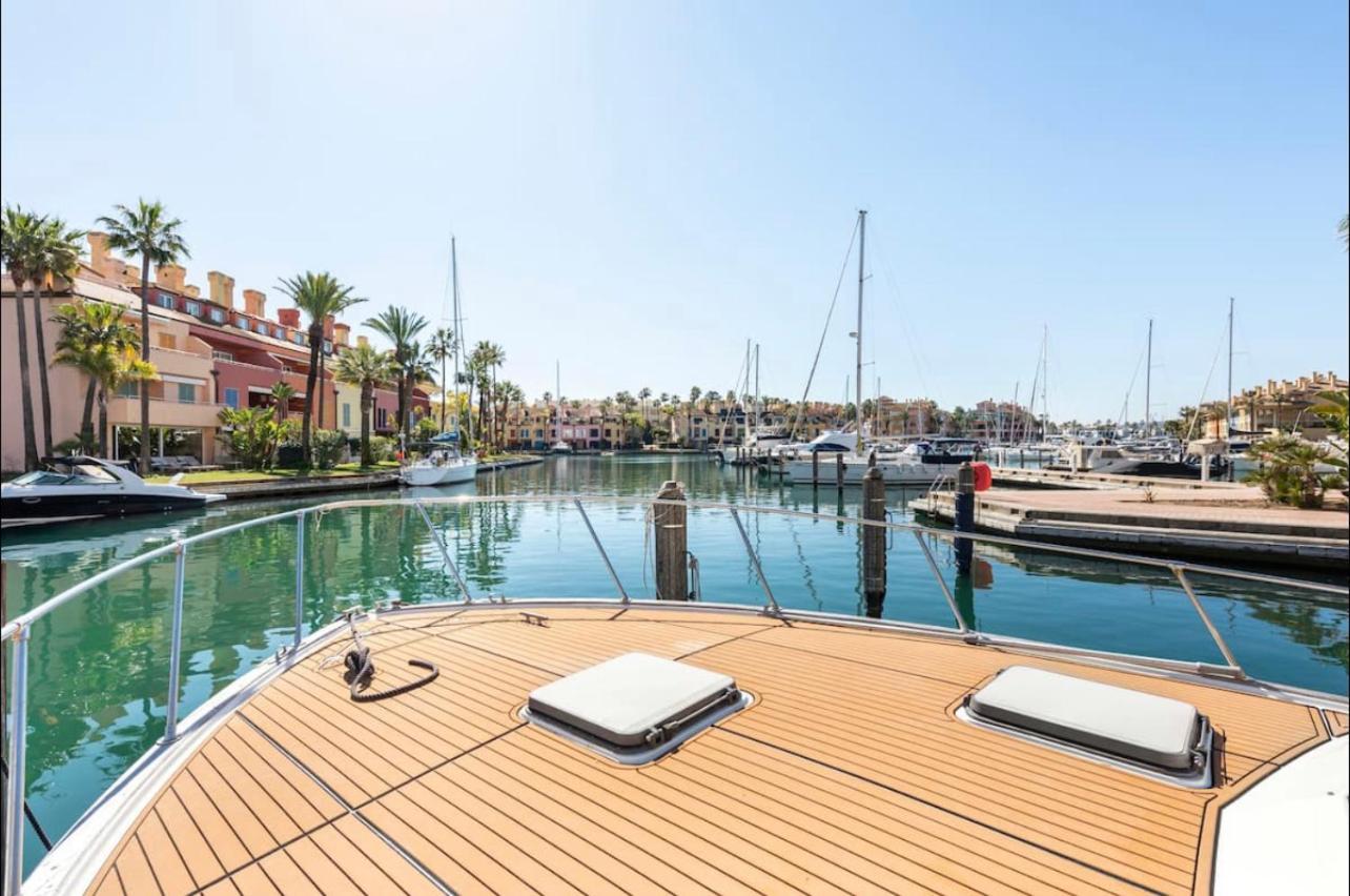 Barco Americano Sotogrande Torreguadiaro Exterior photo